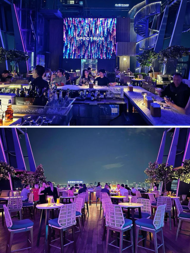 曼谷素坤逸凱悅酒店的空中酒吧和頂樓餐廳景色絕佳！