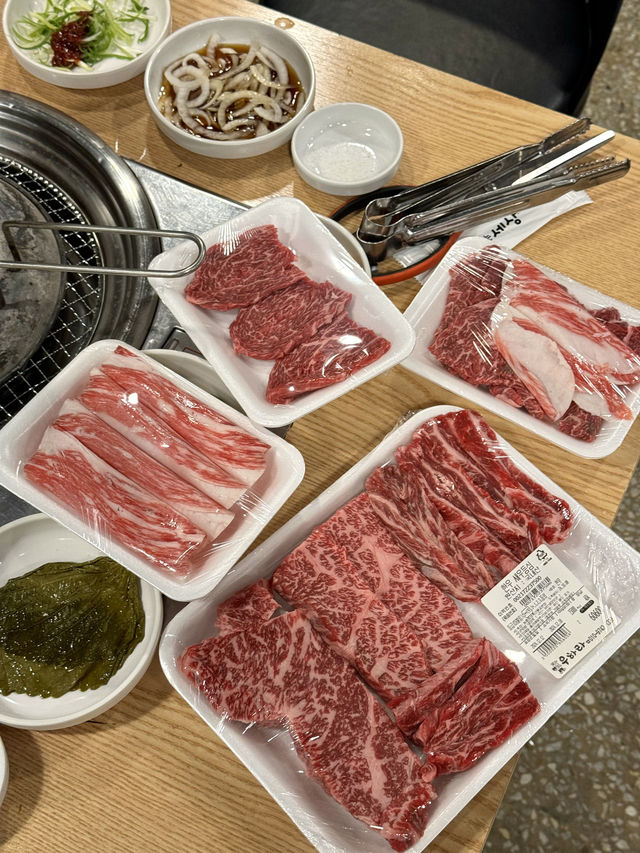 🇰🇷馬場洞韓牛市場人均200吃到扶牆走...