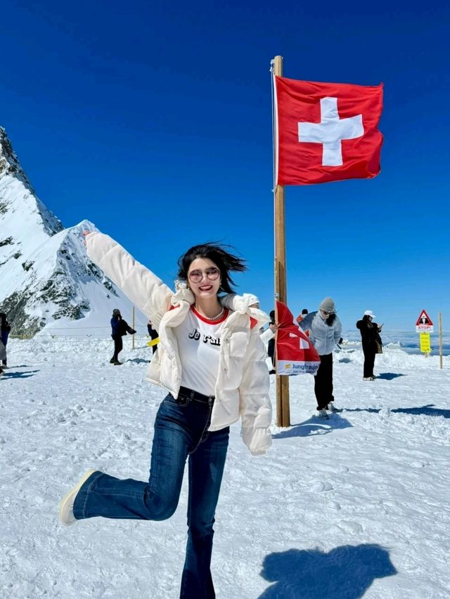 Jungfraujoch in Switzerland is Breathtaking😍❤️