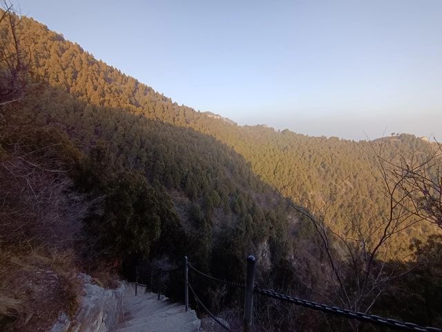 富平金粟山森林公園｜渭北紫金山