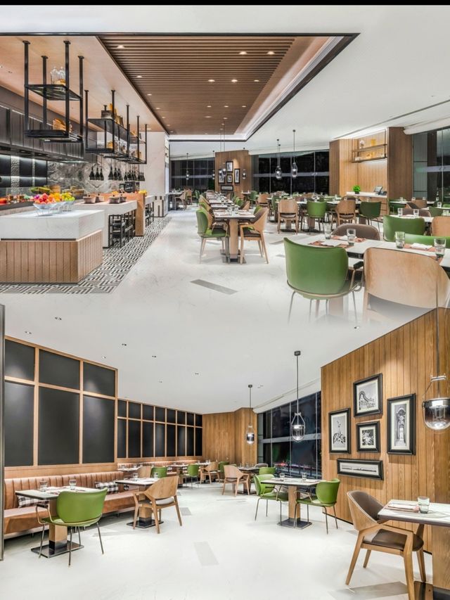 俯瞰整個城市美景——廣州粵海喜來登酒店