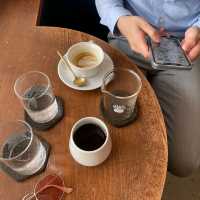 nice hangout and cafe