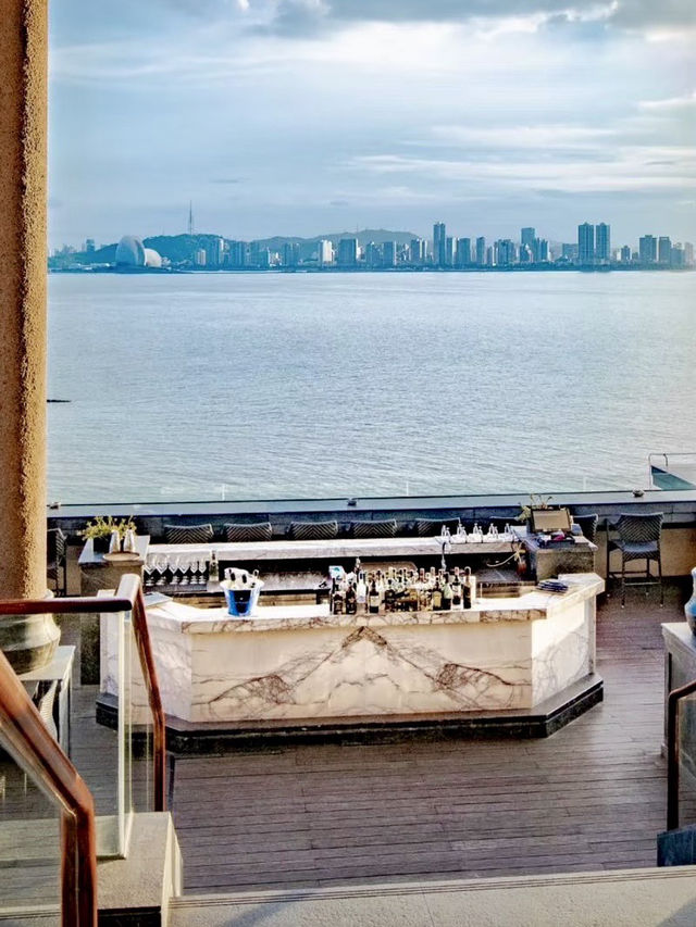 靜觀山海，晨霧如紗—珠海鳳凰灣椿悅酒店