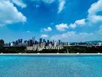 🏙️ 深圳CBD高空祕境！270°無邊際泳池打卡！下班直達「偽出國」度假天堂🌊✨