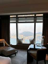 Hong Kong's Tallest Hotel: The Ritz-Carlton Hotel Stay Experience 🇭🇰