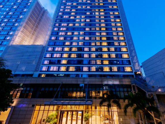 深圳高新富悅酒店體驗：都市綠洲中的奢華享受】**  
