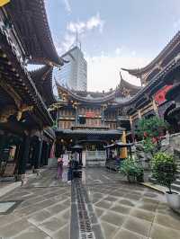 Layered Elegance: The Upturned Eaves of Luohan Temple