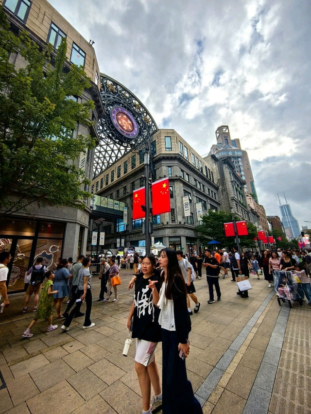 🛍️ Review: The Vibrant Artery of Shanghai - Nanjing Road