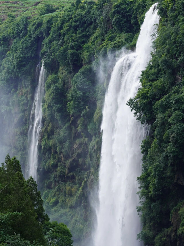 地球最美裂縫！喀斯特地貌封神之作！貴州你深藏不露啊
