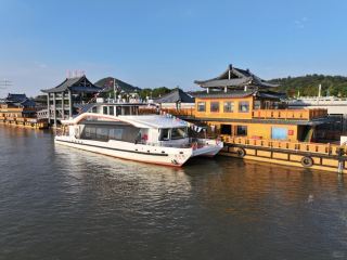 การล่องเรือ Caishiji และรถไฟเล็กสองเส้นทาง