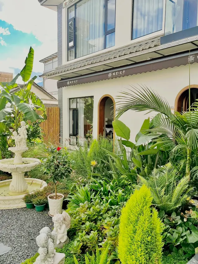 The hidden Banana Courtyard in Dali—you’re missing out if you haven’t been!