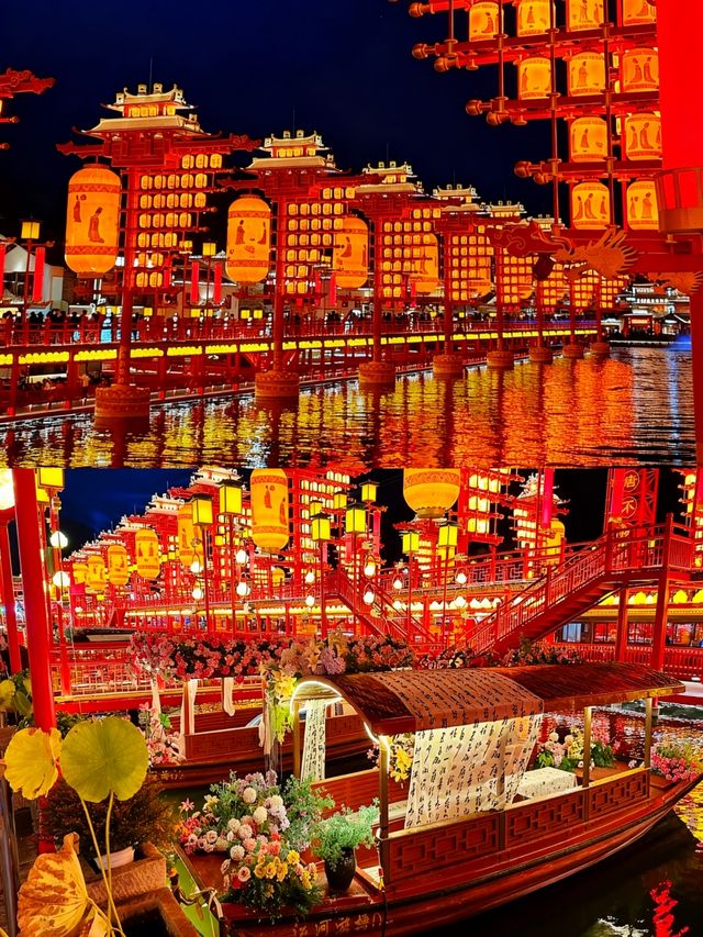 漢服黨狂喜!住進河頭老街的國潮秘境 漢服黨狂喜!住進河頭老街的國潮秘境