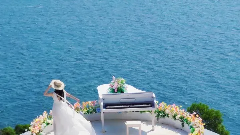 Hailing Island in Yangjiang is a great place for leisure and vacation, with a stunning view where the sea and sky blend seamlessly. It boasts beaches during the day, illuminated nights, and a vibrant seaside atmosphere. — traveler post in Yangjiang