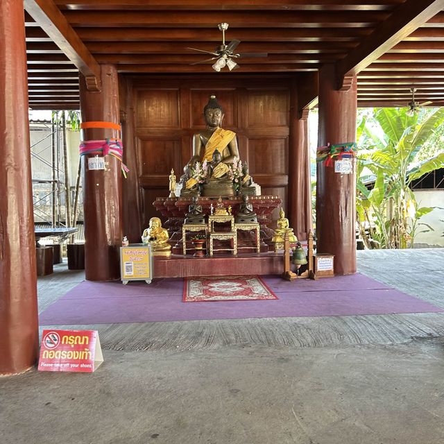 วัดป่าแดด โชคลาภไหลมาเทมา
