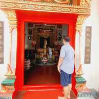 กราบศาลหลักเมืองจันทบุรี