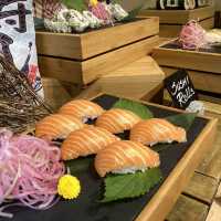 看展覽搵食好去處‼️想吃就吃自助餐 @萬麗咖啡室