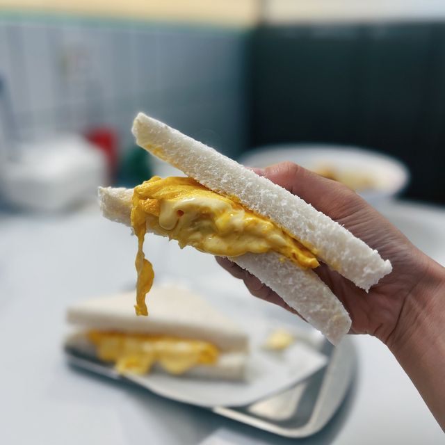 🌟 灣仔新開冰室 • 大大碗飽肚車仔麵🌟