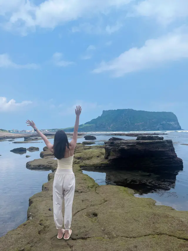 성산일출봉 뷰로 예쁜 사진 찍을 수 있는 해변 : 광치기 해변