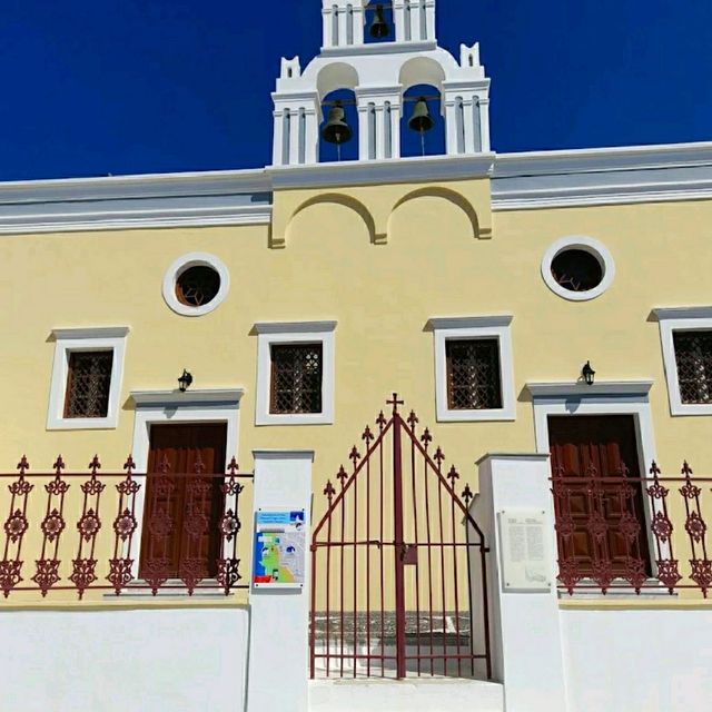 THREE BELLS OF FIRA: ICONIC LANDMARK!