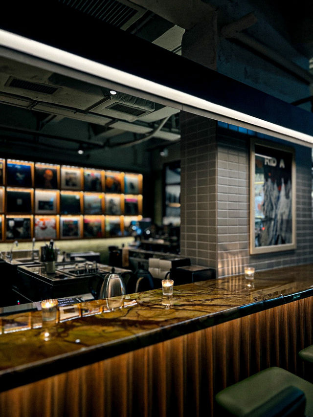 ｜#銅鑼灣美食   /超驚喜黑膠唱片主題餐廳 Lost Stars姊妹店 