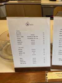 고즈넉한 분위기에 힐링하기 좋은 제주 카페, 무화과 한입