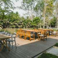 ที่พักอัมพวา ริมคลอง บรรยากาศดี 