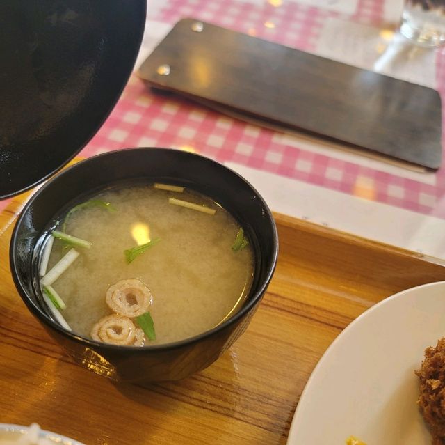 일본 비에이 여행 중 들린 최고의 새우튀김덮밥 맛집 준페이