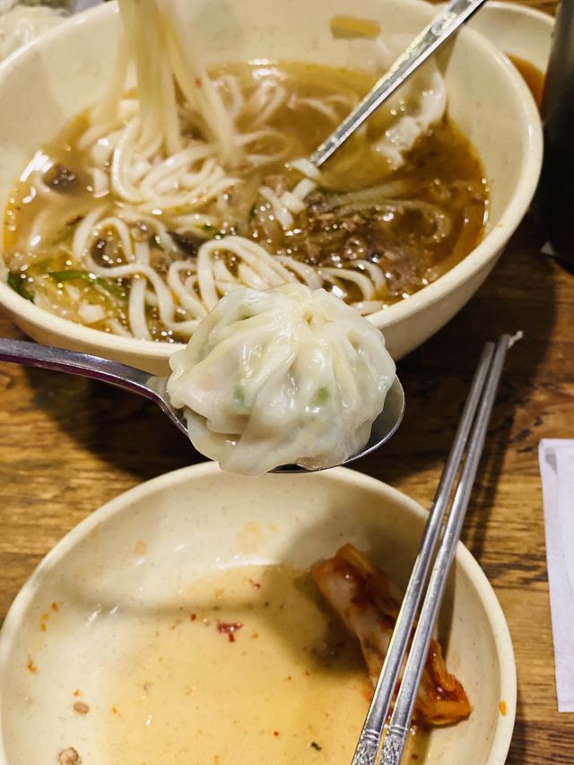 滑溜刀削麵必試！比餃子更出色！