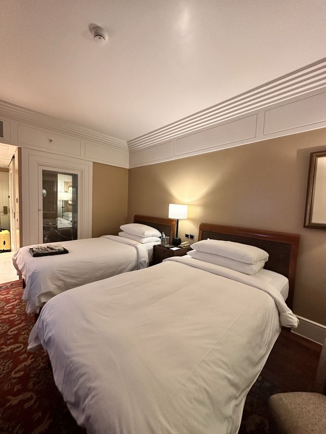 Fancy stay at The Leela Mumbai