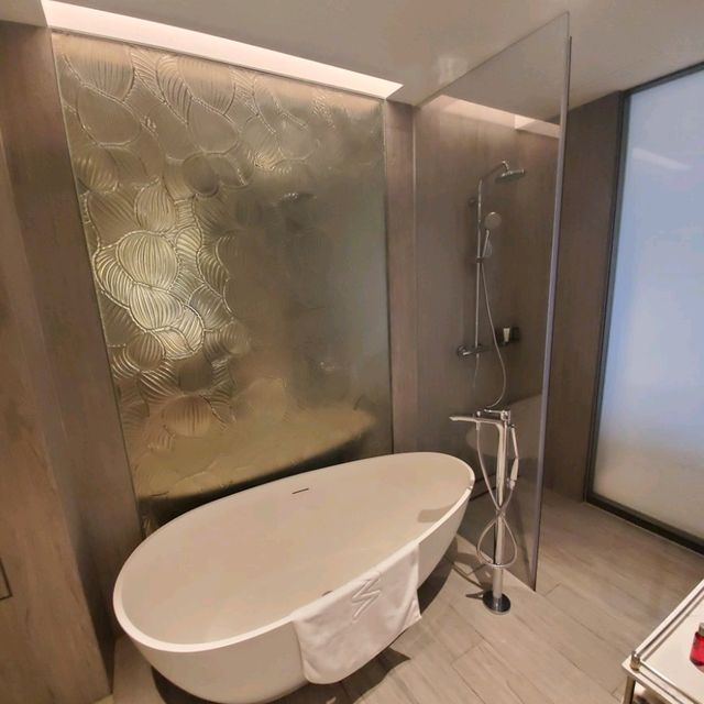 八號風球泰利～西貢WM海景staycation