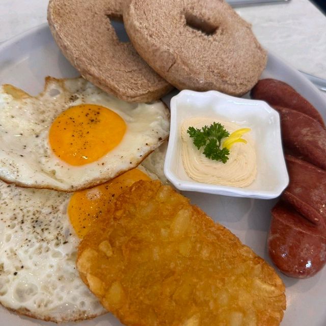 FRENCH AMERICAN CAFE