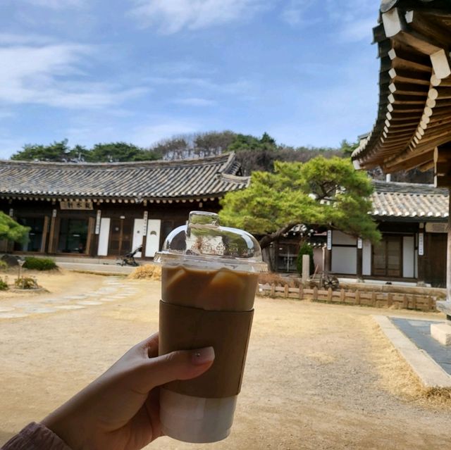 파주 마장호수 한옥카페 , 아티장 베이커스 🍞 - 라우겐 크로아상