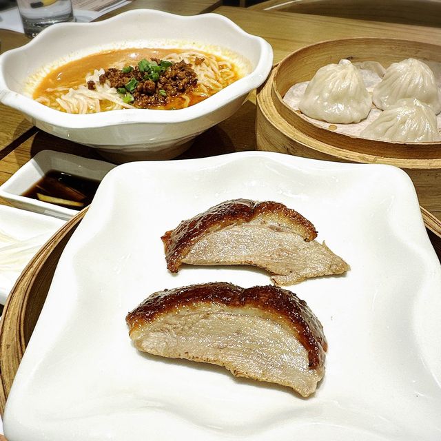  🦆 $88 食均片皮鴨·小籠包·擔擔麵