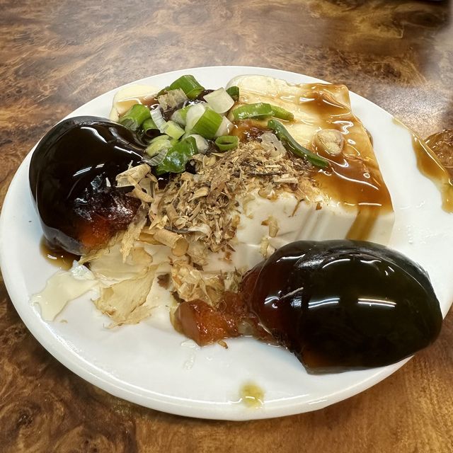 台灣台北｜通化街人氣小吃店🔥超好吃肉燥意麵❤️