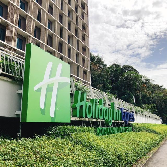 馬來西亞沙巴🇲🇾新飯店推薦📍 Holiday Inn Express Kota Kinabalu City Centre, an IHG Hotel
