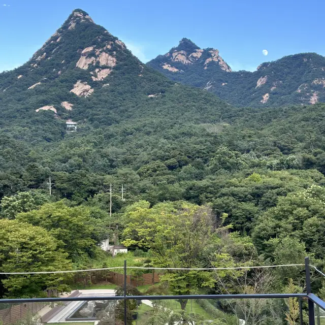🏞️ 멋진 산, 스타벅스를 품은 북한산 국립공원