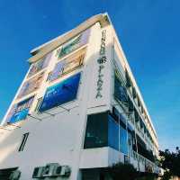 CENANG PLAZA HOTEL : BY THE BEACH HOTEL