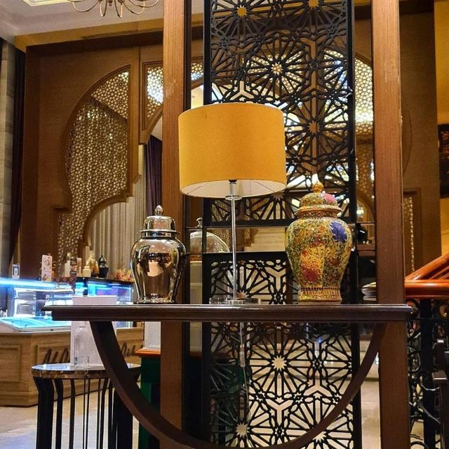    โรงแรมสวยสไตล์อาหรับ Al meroz Bangkok