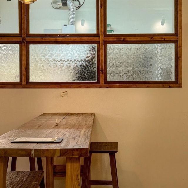首爾咖啡店推薦：Cafe Chieut，美味布甸和獨特氛圍