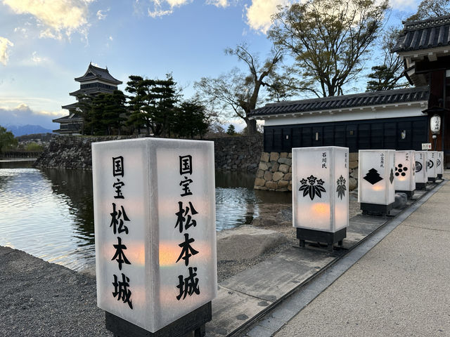 長野・松本。国宝『松本城』   