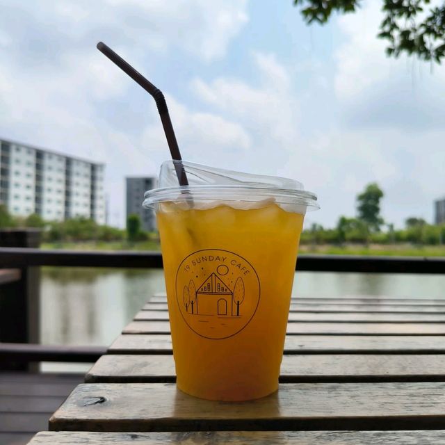 19 SUNDAY CAFE ฉะเชิงเทรา #Petfriendly