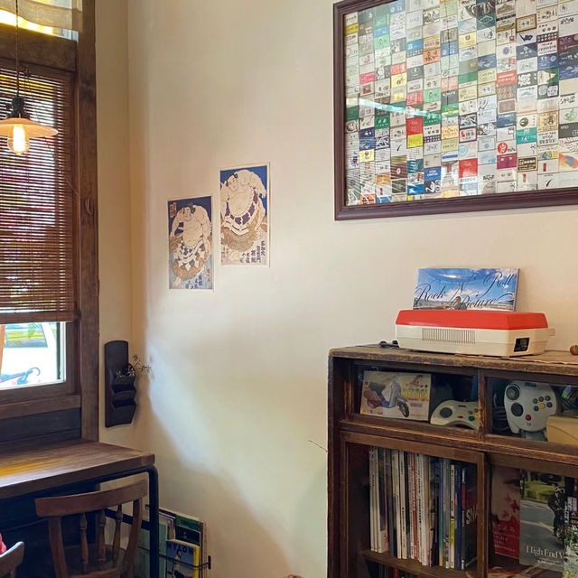 「Pause Cafe」：復古裝潢、懷舊氛圍，追求文化底蘊的咖啡愛好者的最愛