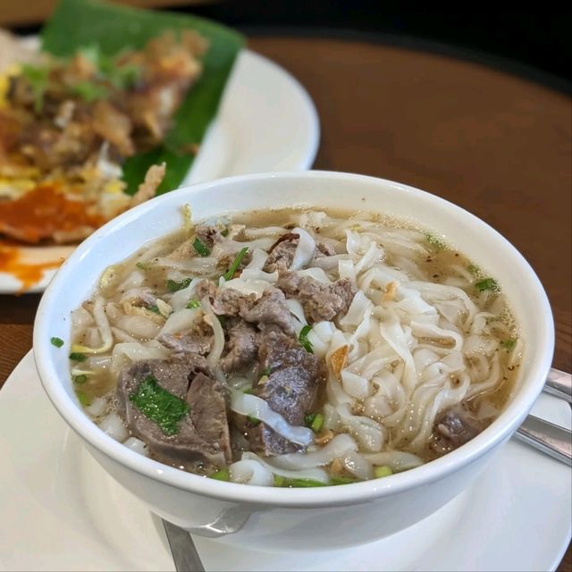 馬來西亞檳城-當地人的咖椰麵包：噢噢白咖啡
