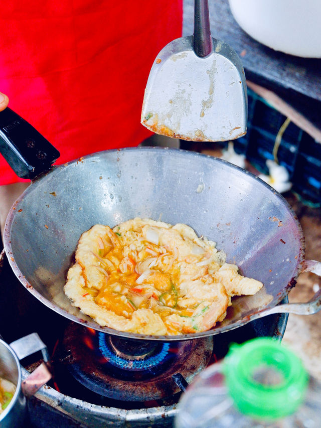 Famous Thai Omelette In Dibuk Road Phuket 🇹🇭✨