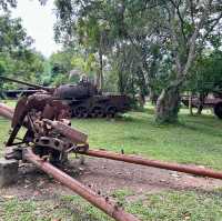 戦争博物館で世界平和を願う。