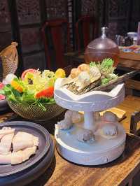 【餐廳湯底好飲，招牌花膠雞湯鍋】
