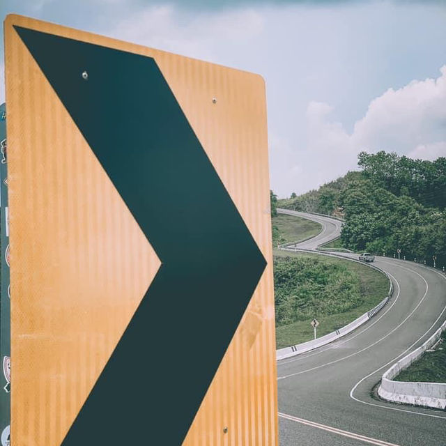🛣️ ถนนลอยฟ้า โค้งเลข 3" จ.น่าน