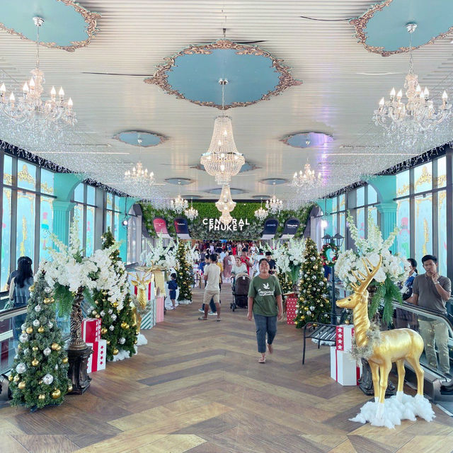 Newly renovated family friendly shopping mall!