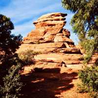 "Thrilling Four-Wheel Jungle Trekking in Sedona: An Exciting Outdoor Adventure"