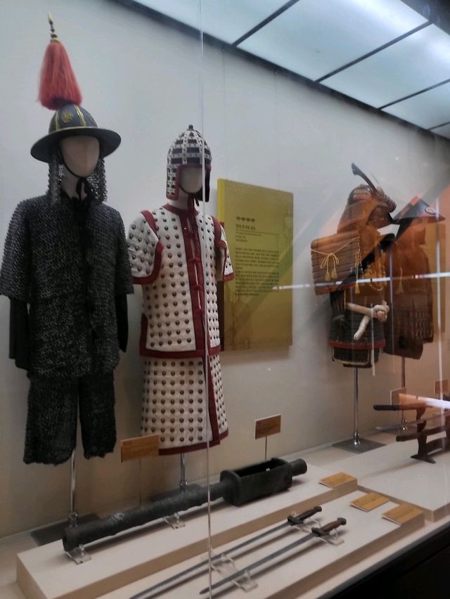 조선시대 수군 전시관이 있는 이순신상영관